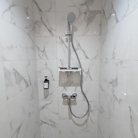 Confortable Et Moderne Avec Clim Et Jardin Prive - Sauge *